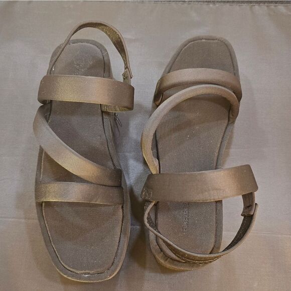 BRAND NEW FOREVER 21 ROUND-TOE ESPADRILLE WEDGE PLATFORM SANDAL - Picture 9 of 14